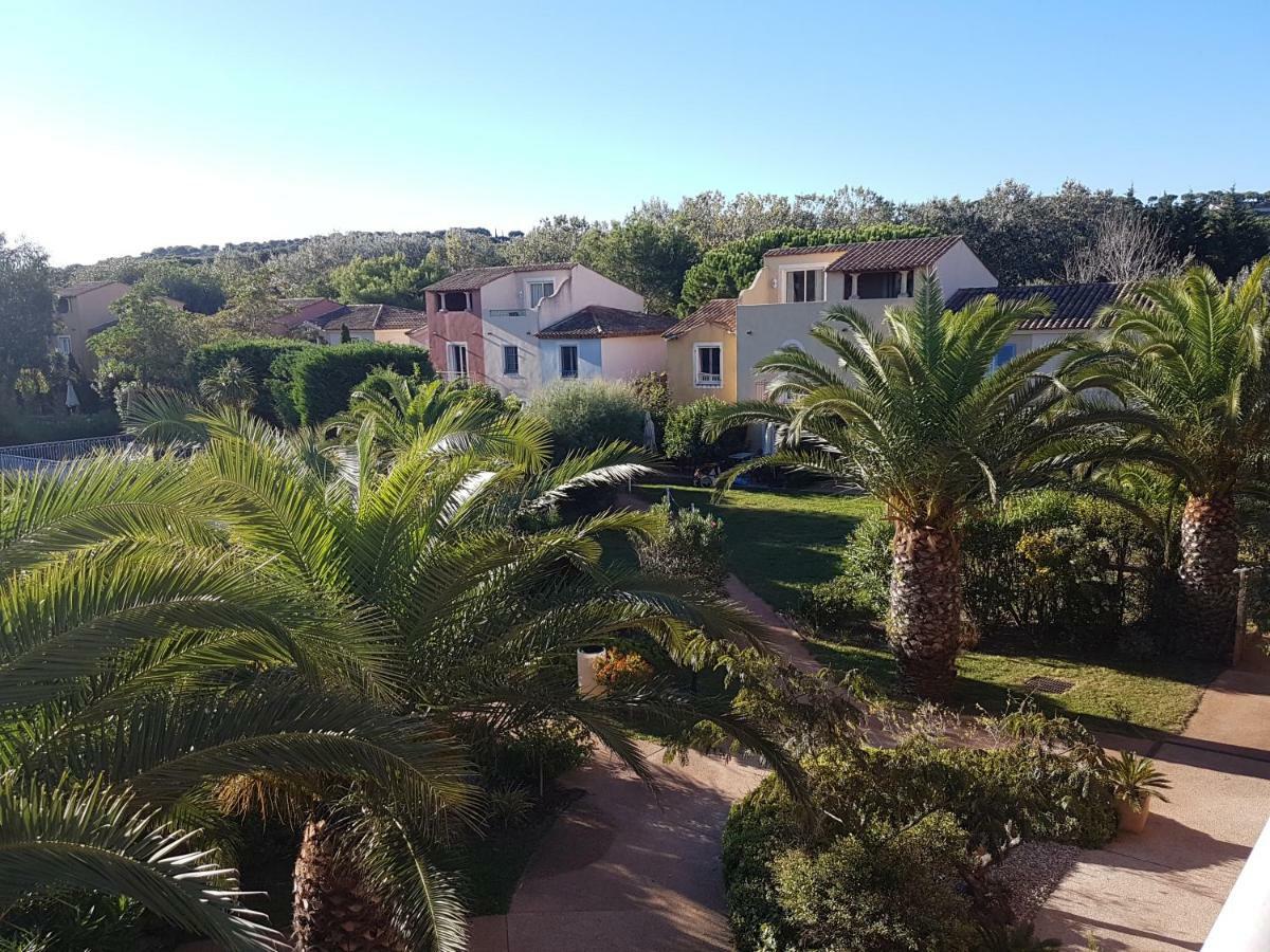 Les Ecrins De La Badine - Hameaux Apartment Hyeres Exterior photo